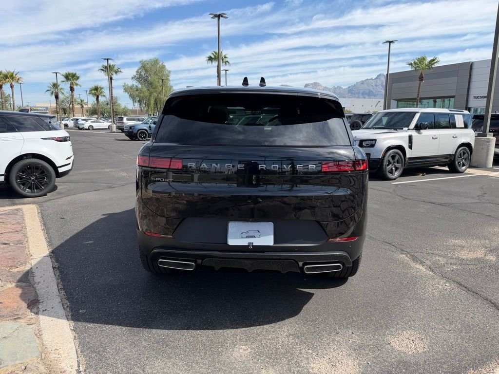 New 2027 Santorini Black Land Rover SE image 18
