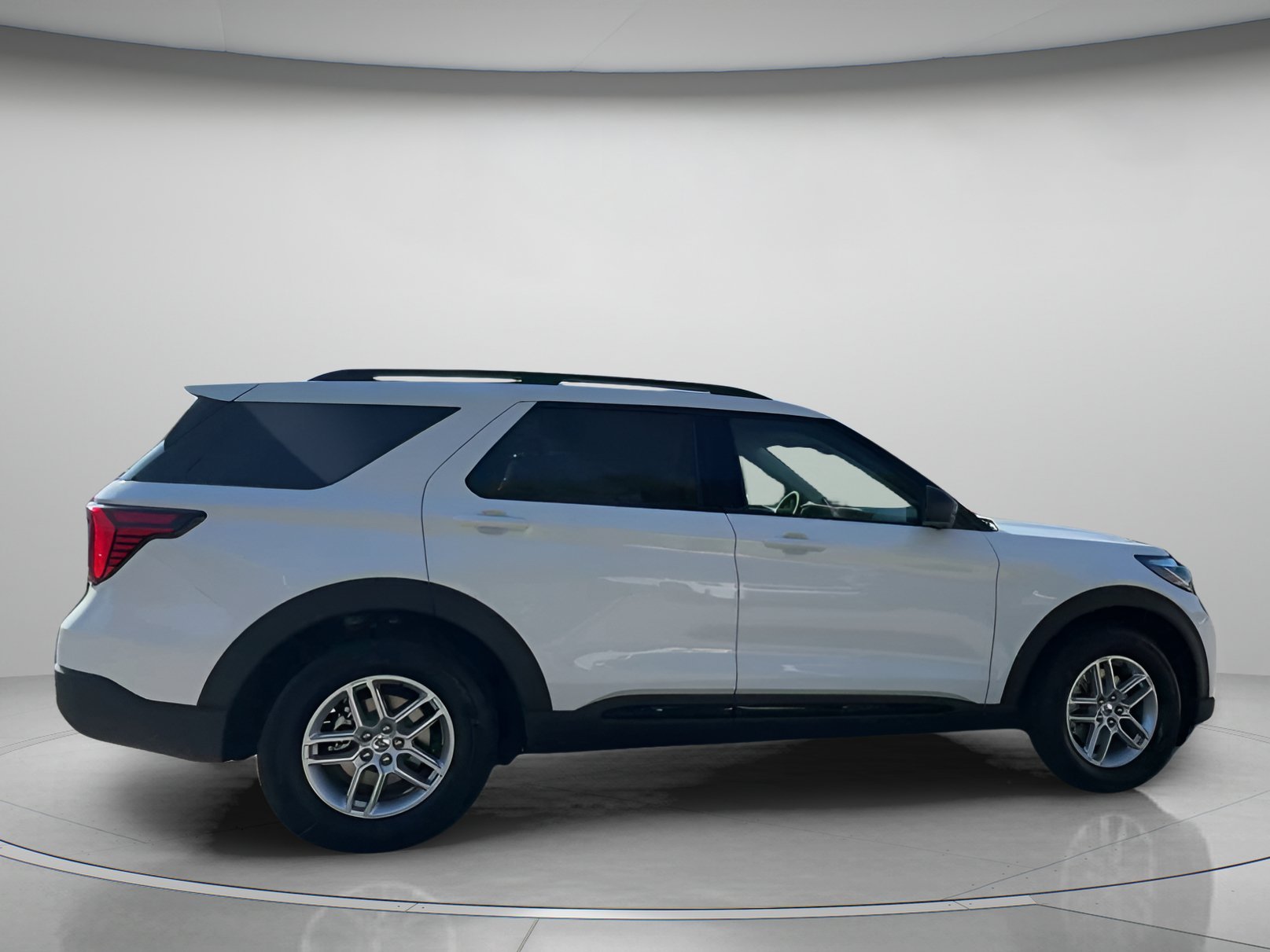 New 2026 Star White Metallic Tri-Coat Ford Active image 29