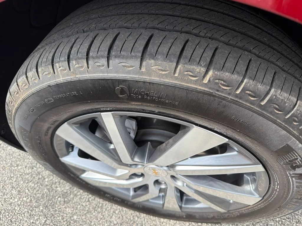 Used 2024 Radiant Red Tintcoat Chevrolet LT image 33