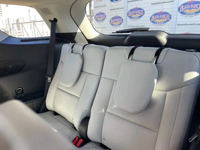 New 2026 Gray Metallic Ford Platinum image 10