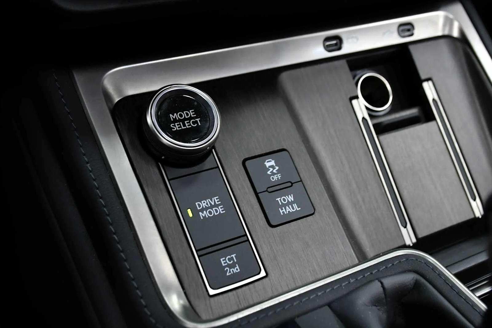 Certified Used 2024 CAVIAR Lexus Premium+ image 20