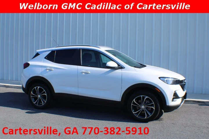 Used 2023 Summit White Buick Select image 1