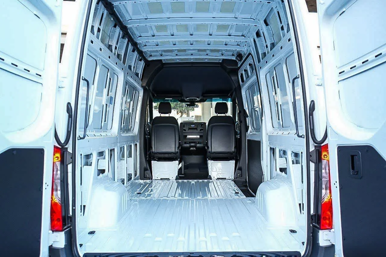 New 2026 Arctic White Mercedes-Benz Cargo 144WB High Roof RWD 2.0L I4 Diesel Turbo SO image 23