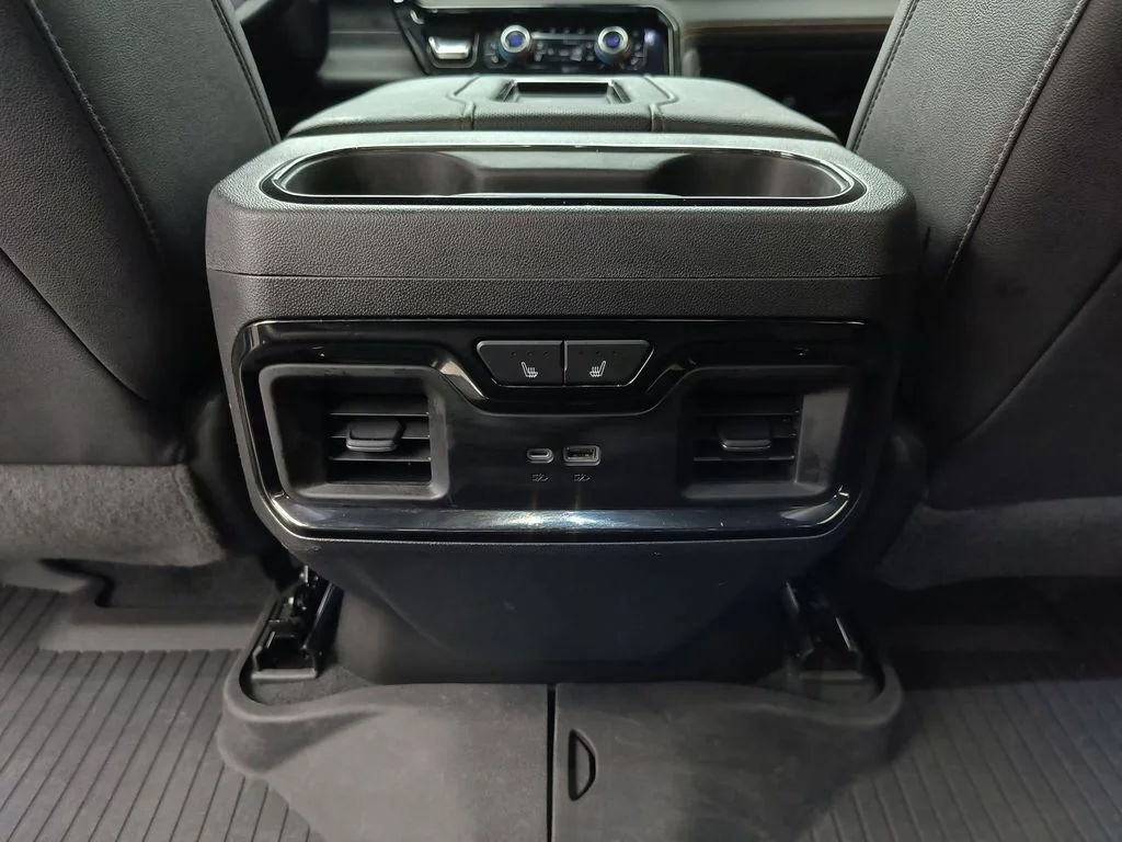 Used 2022 Summit White GMC AT4 image 22