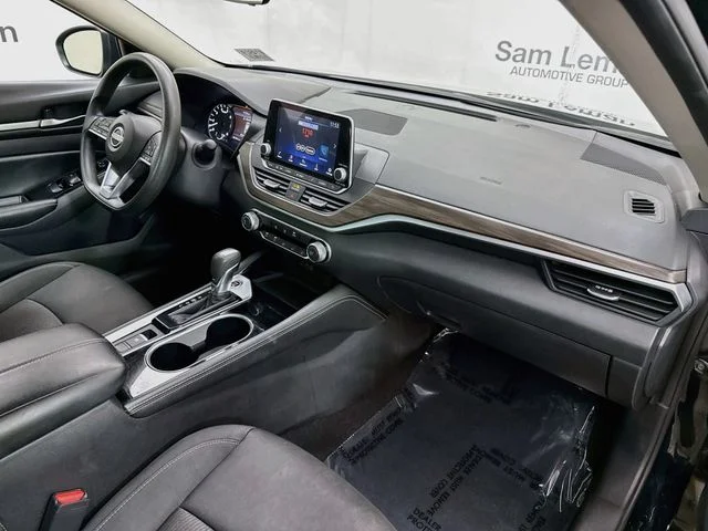 Used 2023 Black Nissan 2.5 SV image 26