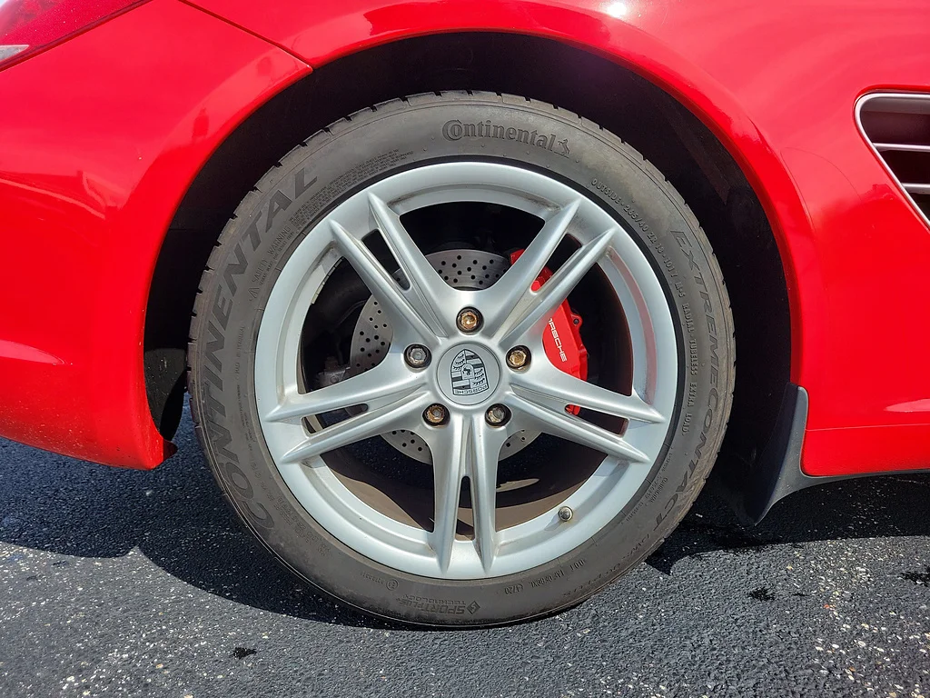 Used 2009 Guards Red PORSCHE S image 6