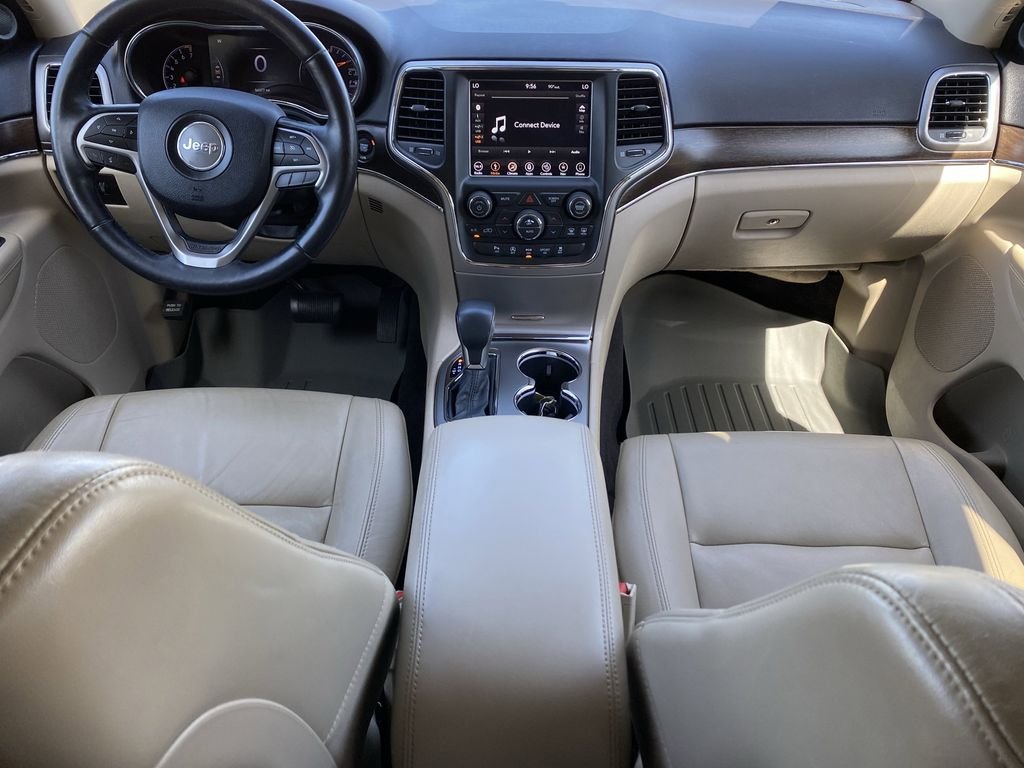 Used 2018 Bright White Clearcoat Jeep Limited image 12