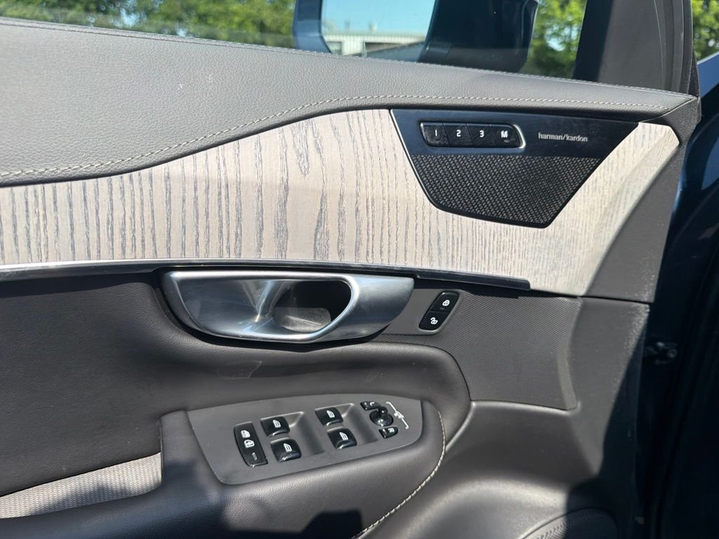 Used 2024 Denim Blue Metallic Volvo Ultimate image 28
