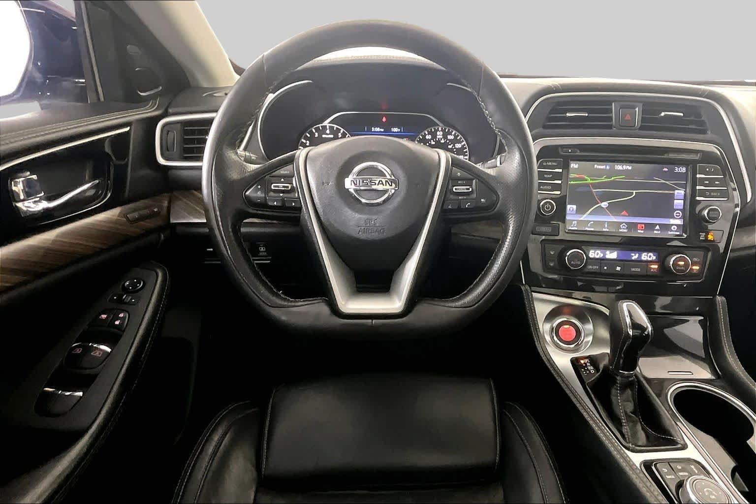 Used 2016 Bordeaux Black Nissan 3.5 Platinum image 6
