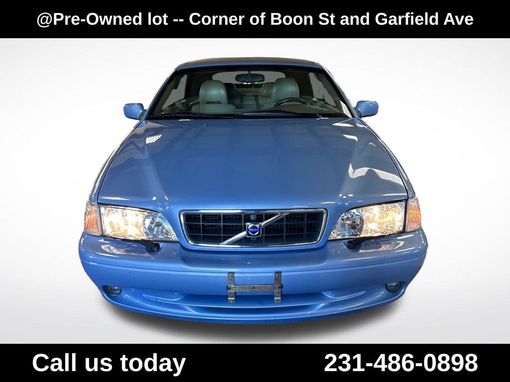 Used 2004  Volvo HT image 8