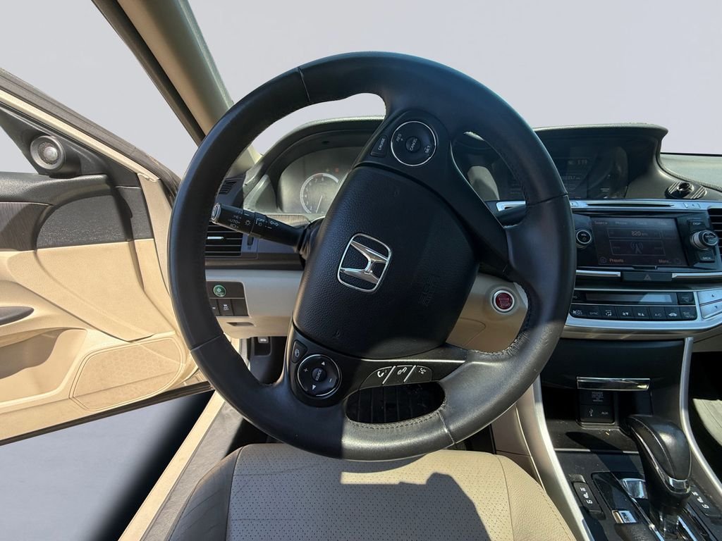 Used 2015 Gold Honda EX-L image 13