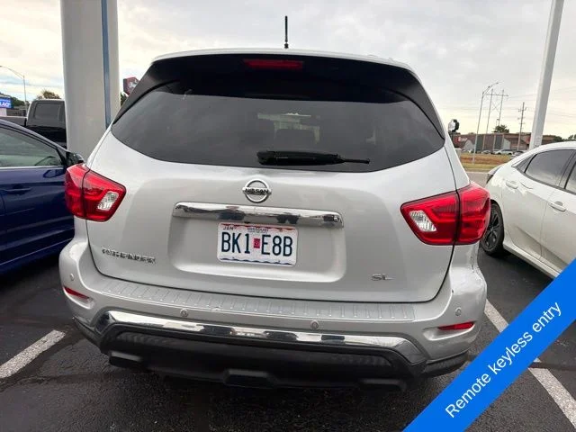 Used 2018 Brilliant Silver Metallic Nissan SL image 6