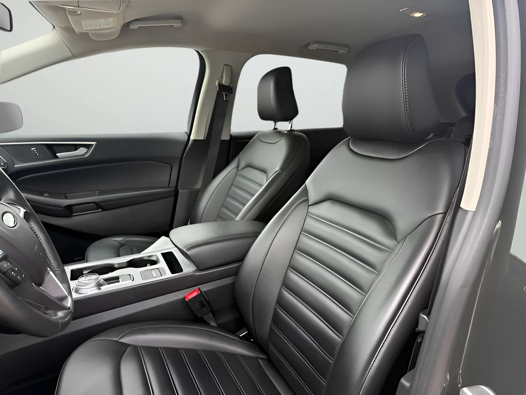 Used 2022 Green Ford SEL image 18