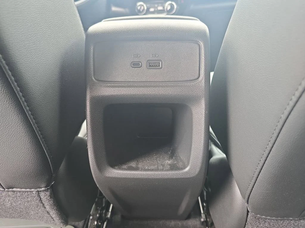 2024 Chevrolet Trax LT - Photo 22