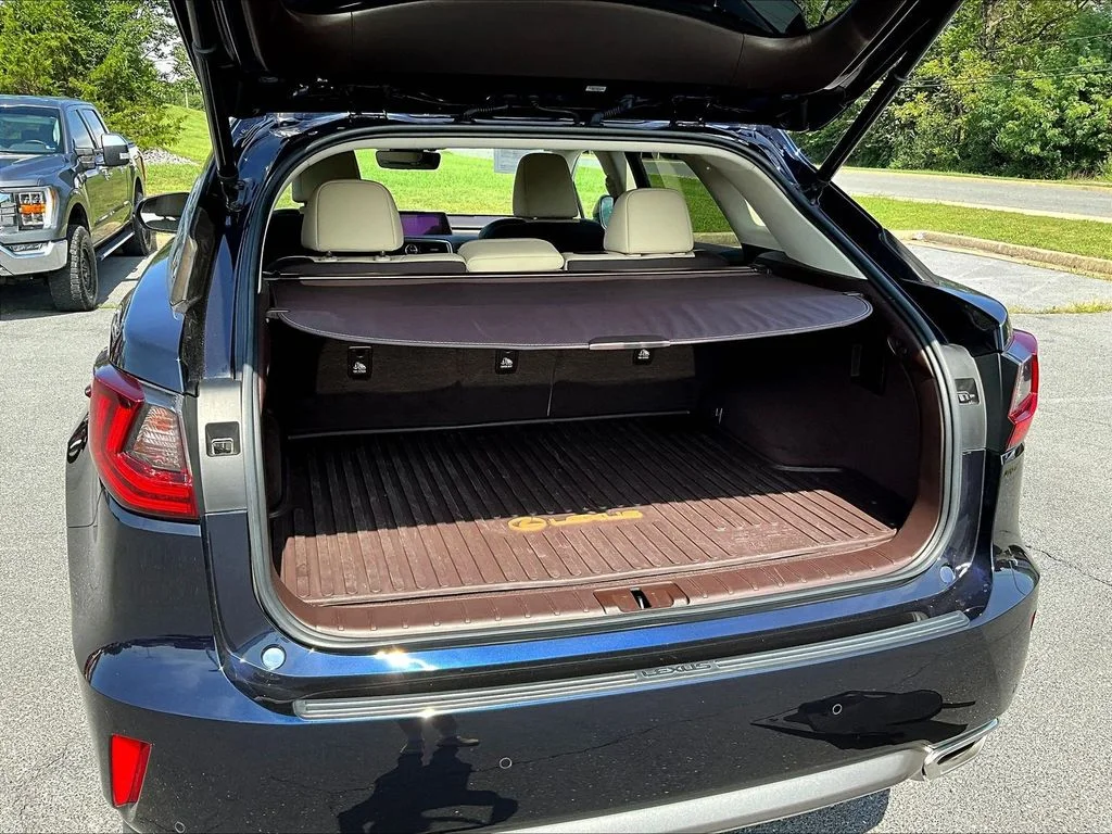 Used 2018 Mica Lexus 350 image 7