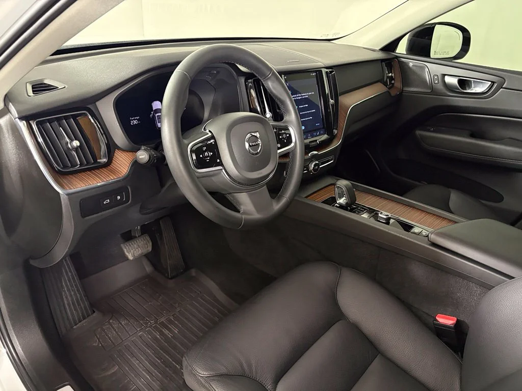 Used 2024 White Volvo T8 Plus Dark Theme image 16