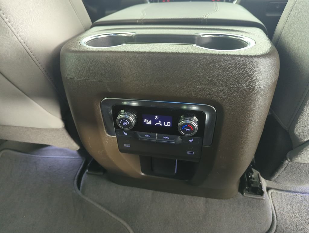 Used 2025 White GMC Elevation image 32