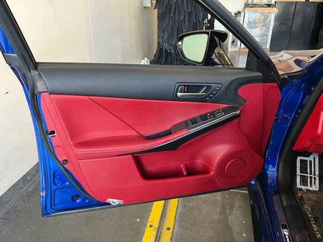 Used 2025 Ultrasonic Blue 2.0 Lexus 500 F SPORT Performance image 31