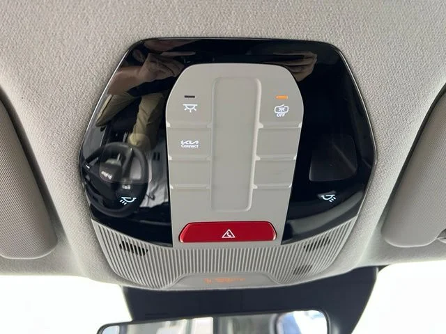 New 2027 White Kia LX image 21