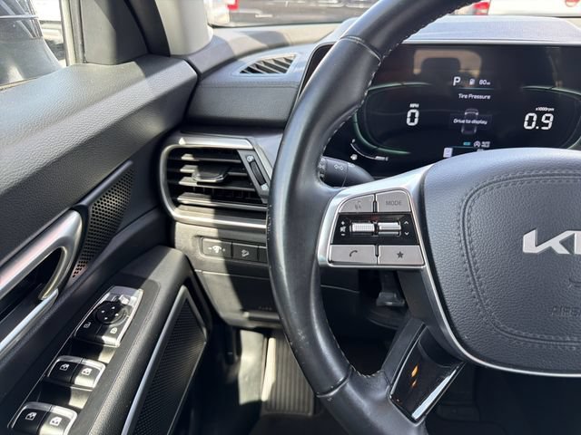 Used 2023 Gray Kia LX image 28