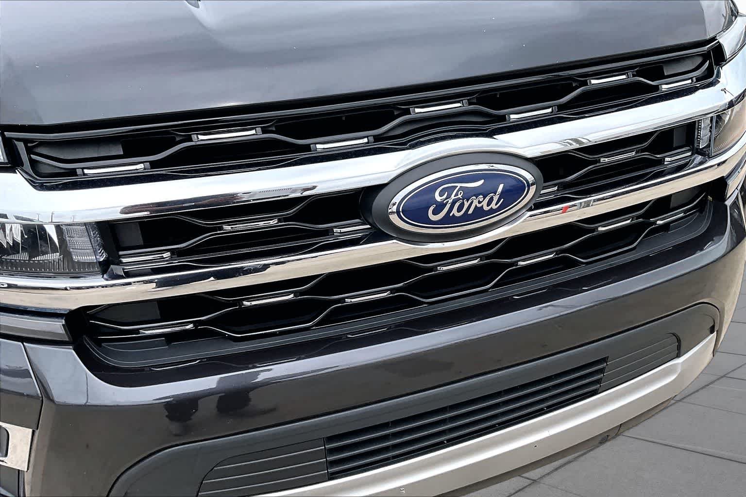 Used 2024 Dark Matter Gray Ford Limited image 30