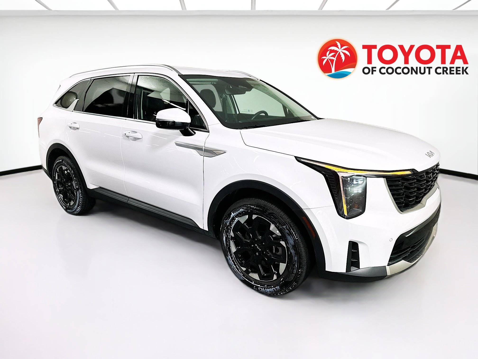 2025 Kia Sorento S AT's photo