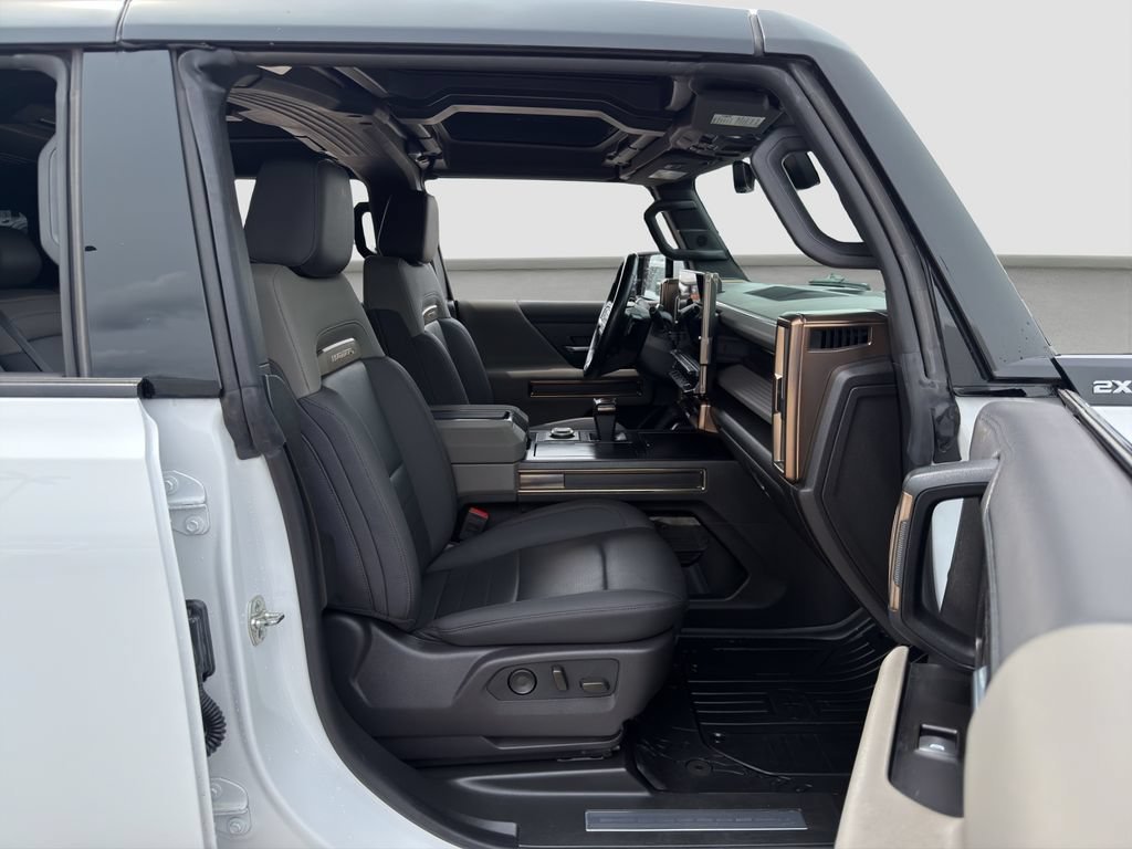 Used 2024 Interstellar White GMC 2X image 18