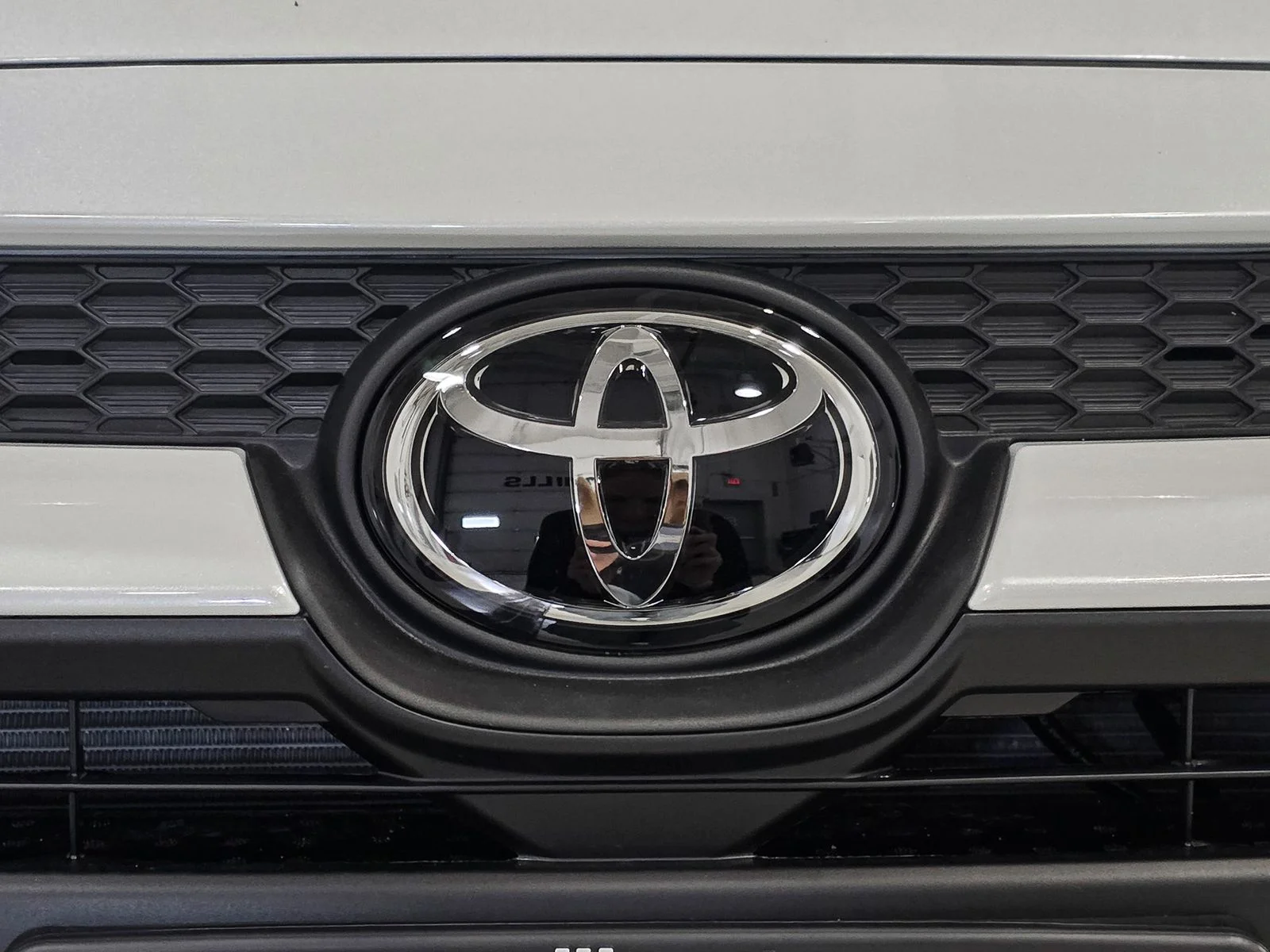 New 2026  Toyota LE image 13
