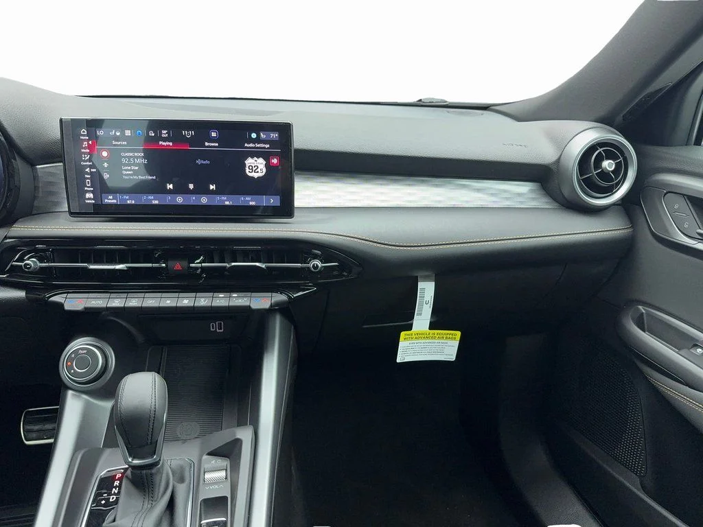 New 2025 Blue Alfa Romeo Base image 18