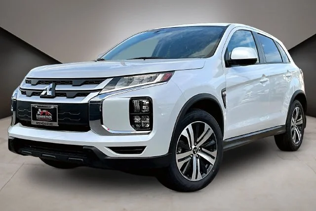 New 2027 White Mitsubishi 2.0 ES 2WD image 1