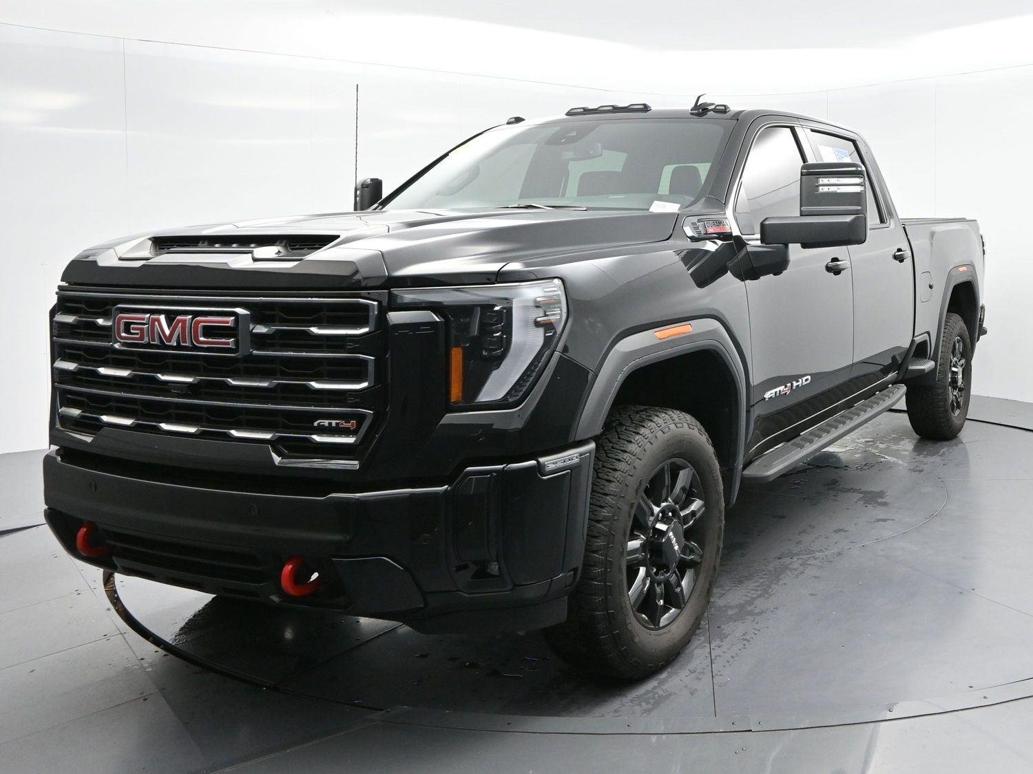 Used 2025 Onyx Black GMC AT4 image 3