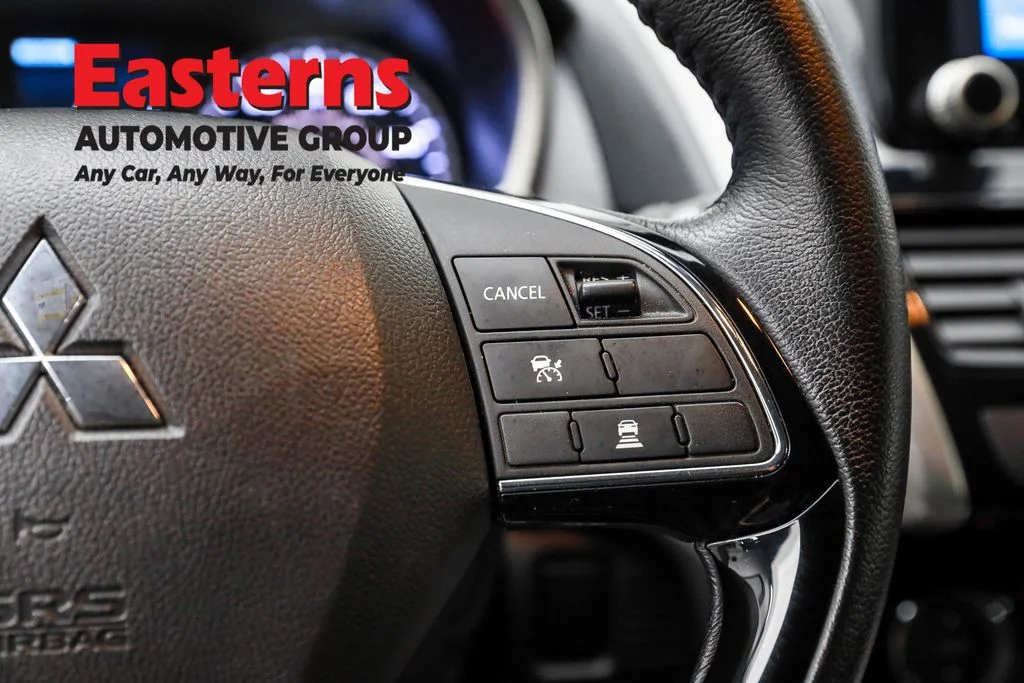 Used 2024 Silver Mitsubishi SE image 16
