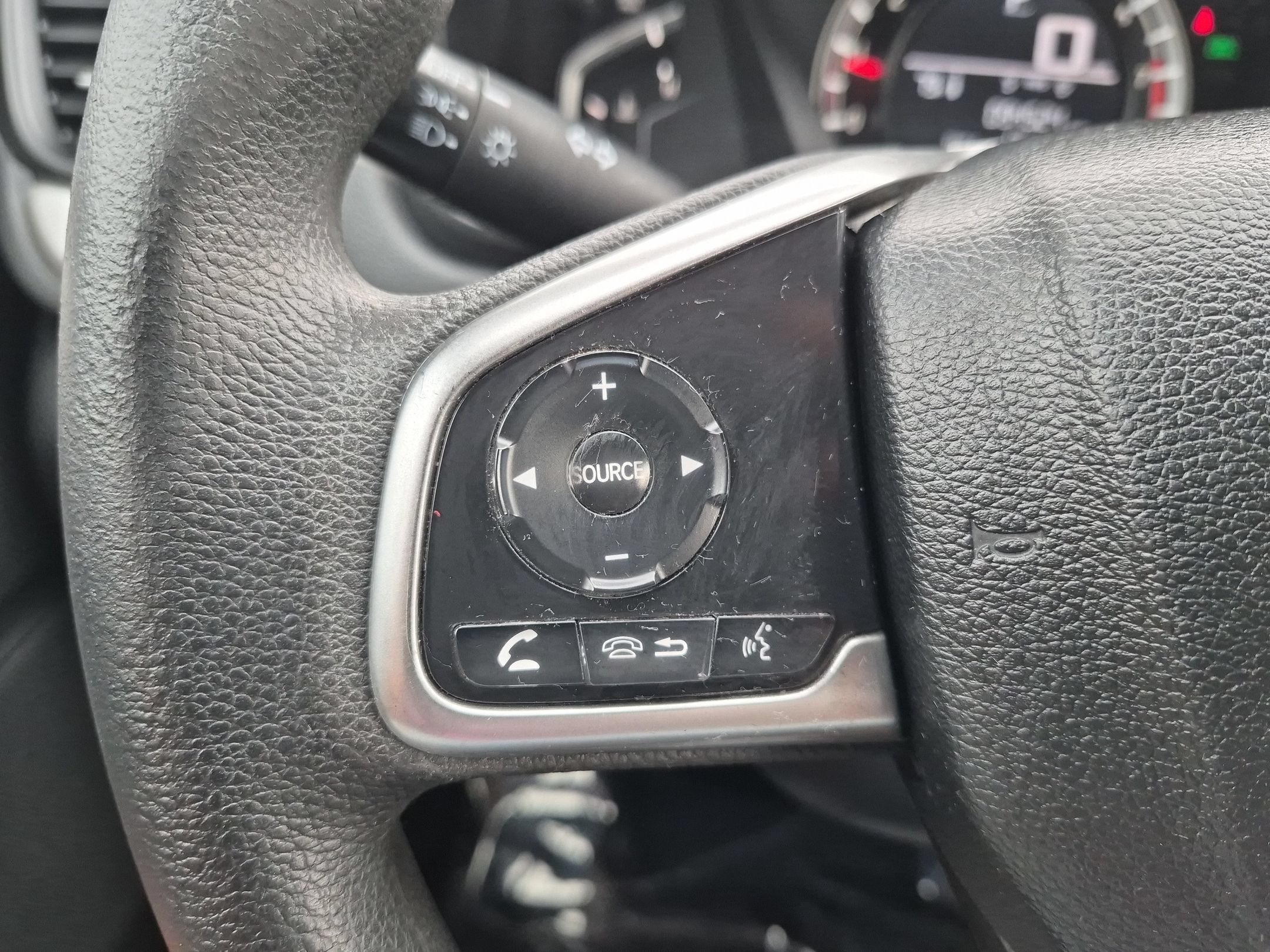 2017 Honda CR-V LX - Photo 15