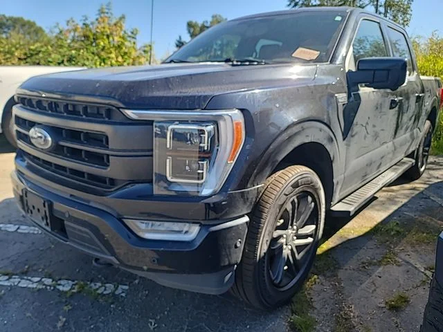 Used 2022 Black Ford Lariat image 1