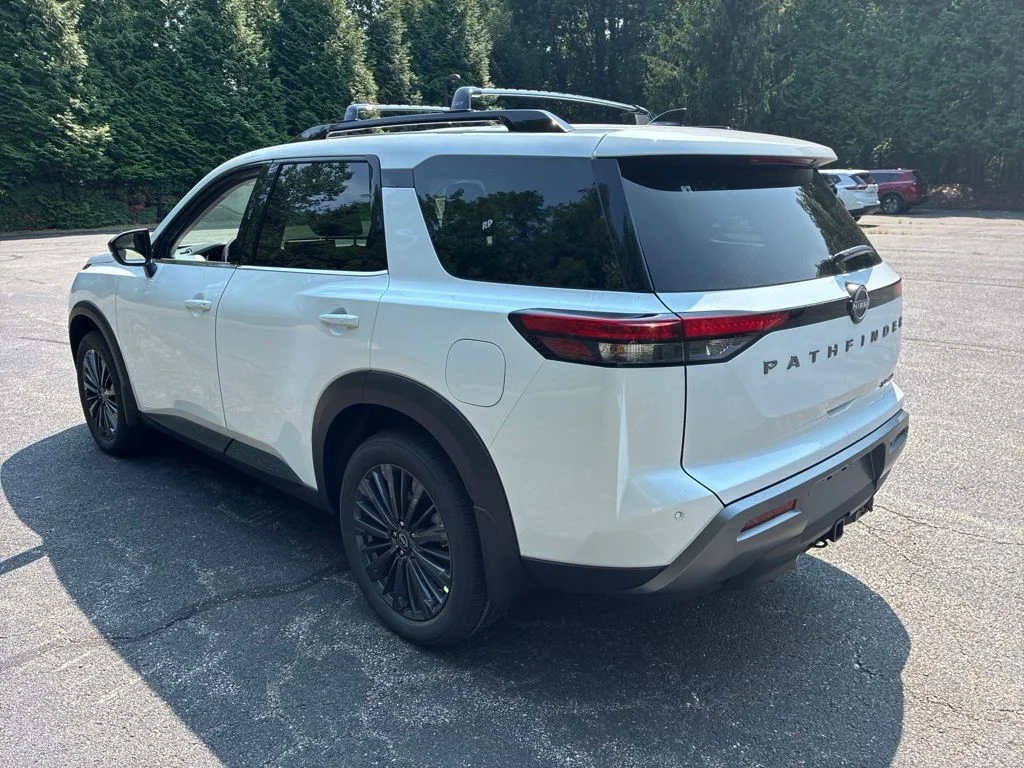 New 2026 Everest White Pearl TriCoat Nissan SL image 5