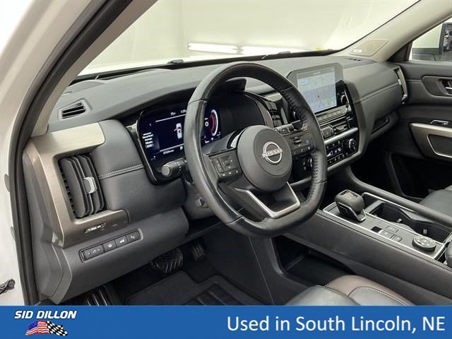 Used 2024 Pearl White Tricoat Nissan Platinum image 13
