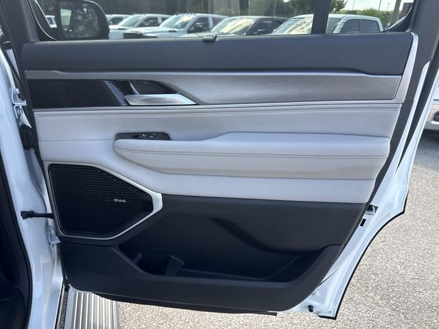 New 2026 White Jeep Limited Reserve image 18