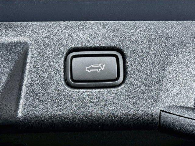 New 2026 Gray Hyundai SEL FWD image 40