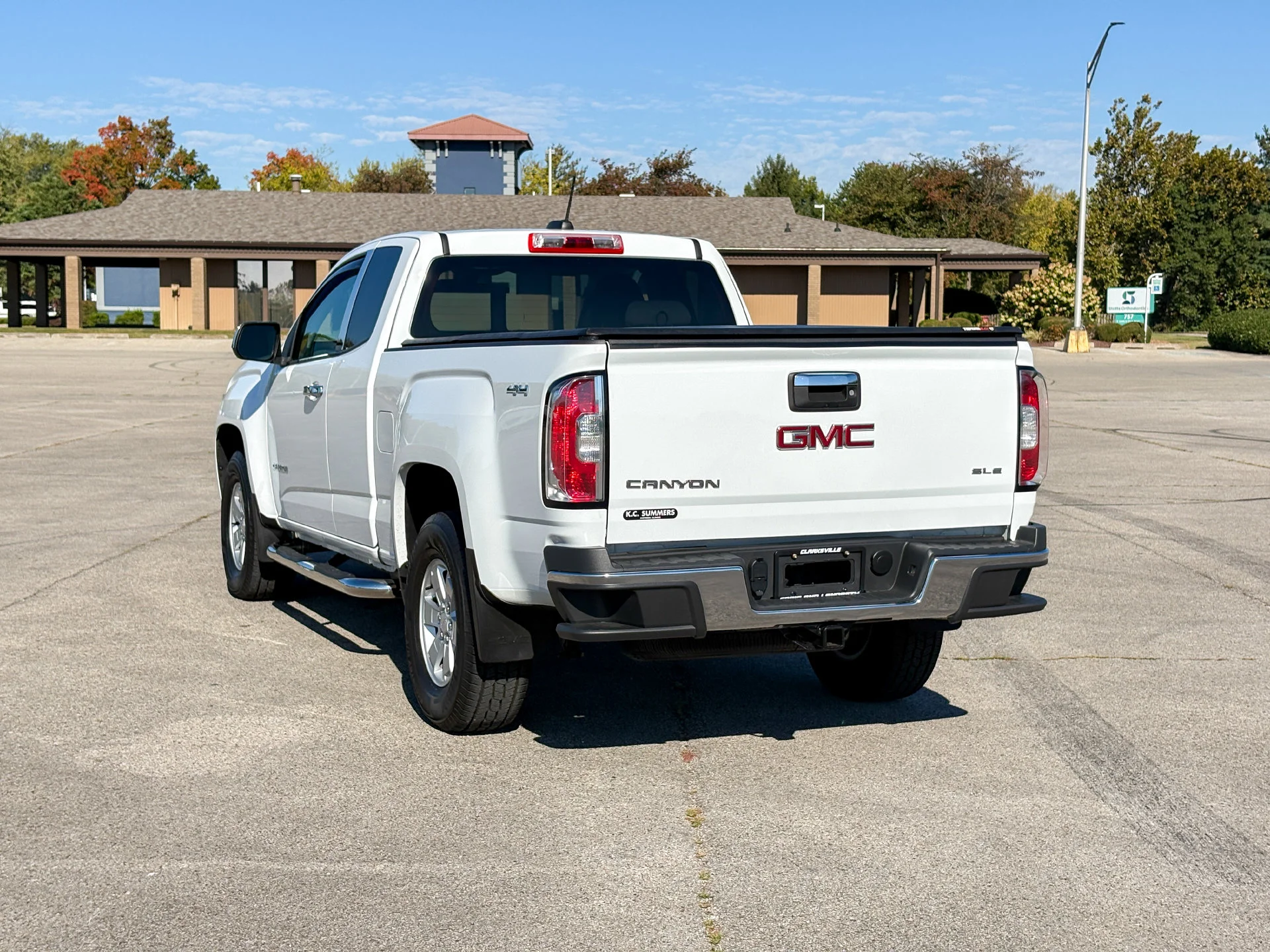 Used 2017 White GMC SLE1 image 6