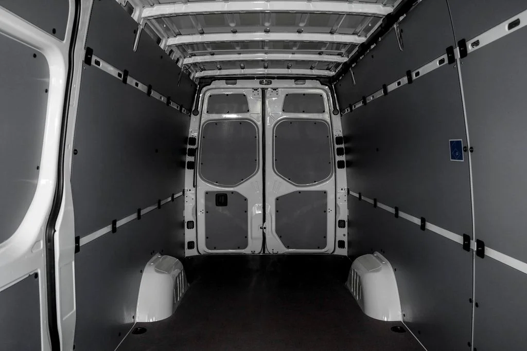 Used 2026 Arctic White Mercedes-Benz Cargo 170 WB image 19