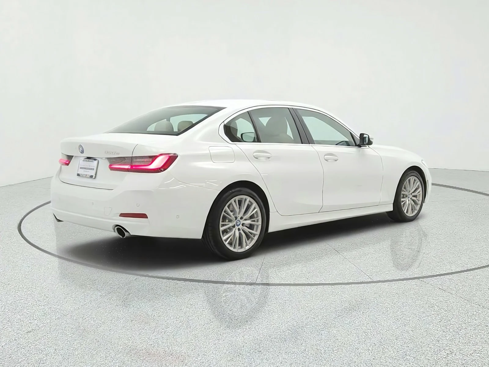 Used 2024 Alpine White BMW 330e Plug-In Hybrid image 5