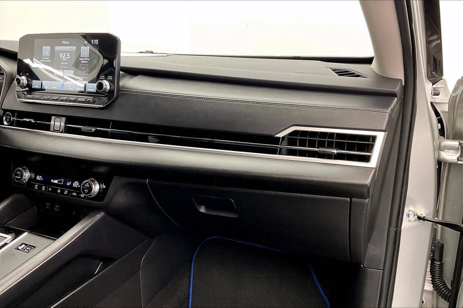2023 Mitsubishi Outlander Plug-In Hybrid SE - Photo 15