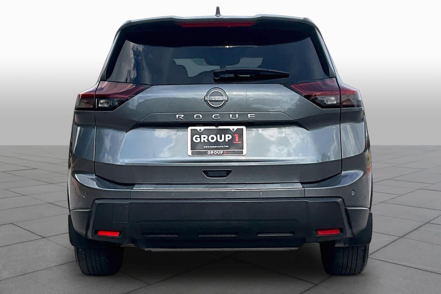 Certified Used 2026 Gun Metallic Nissan SV image 5