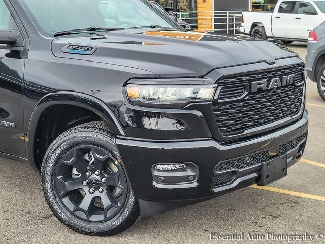 New 2026 Diamond Black Crystal Pearl-Coat Exterior Paint RAM Big Horn/Lone Star image 2