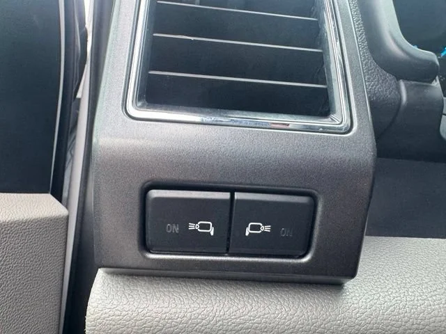 Used 2021 White Ford XL image 40