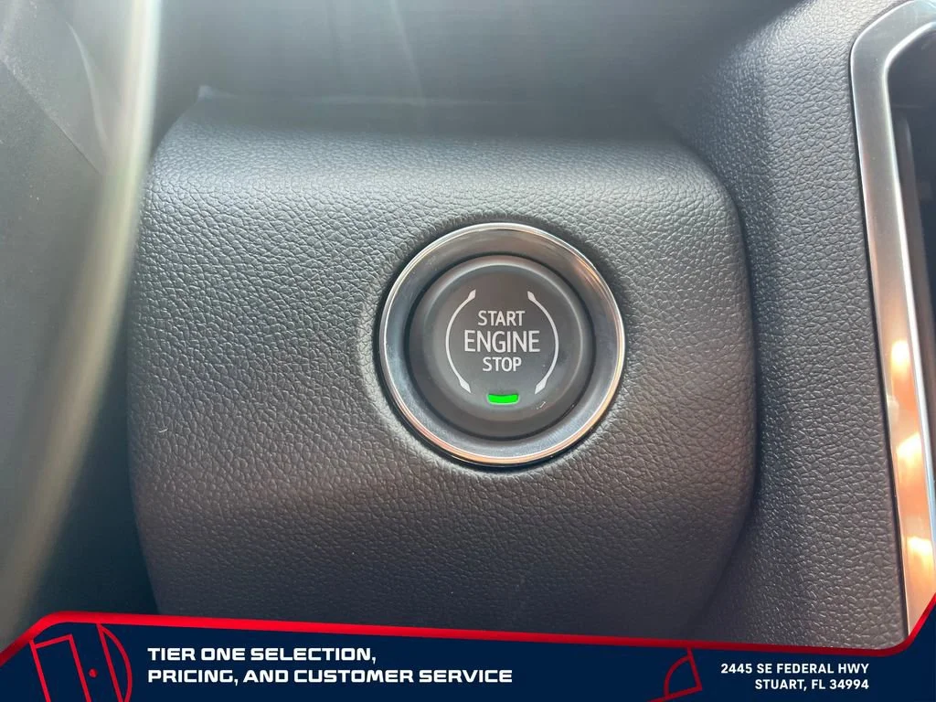 New 2026 Summit White GMC Elevation image 28