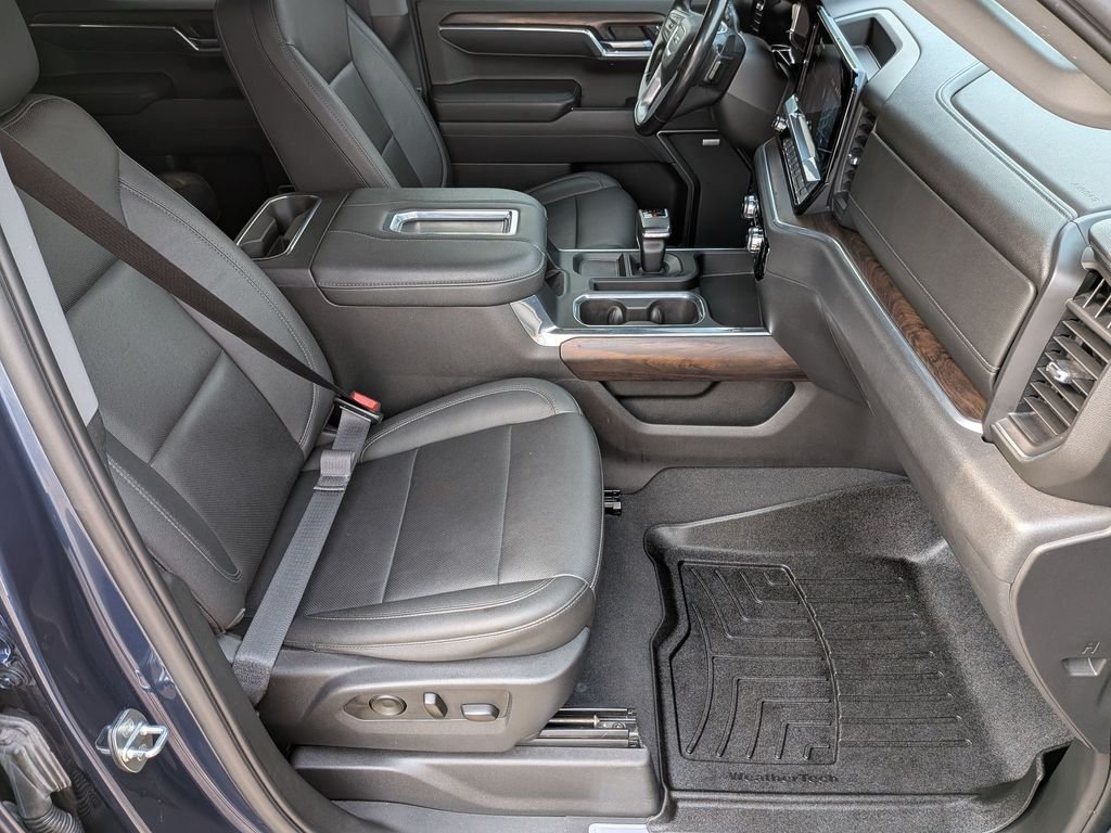 Used 2022 Blue GMC SLT image 29
