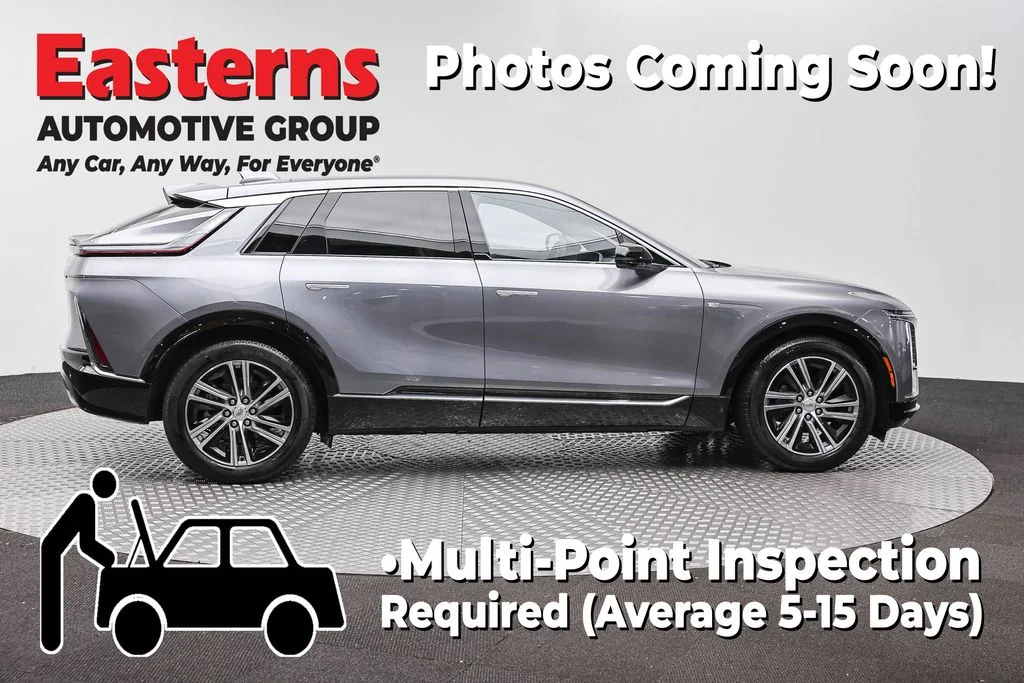 Used 2023 Gray Cadillac Luxury image 4