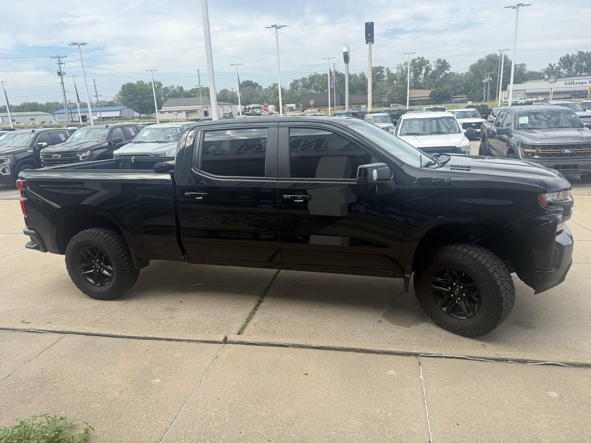 Used 2022  Chevrolet LT Trail Boss image 12