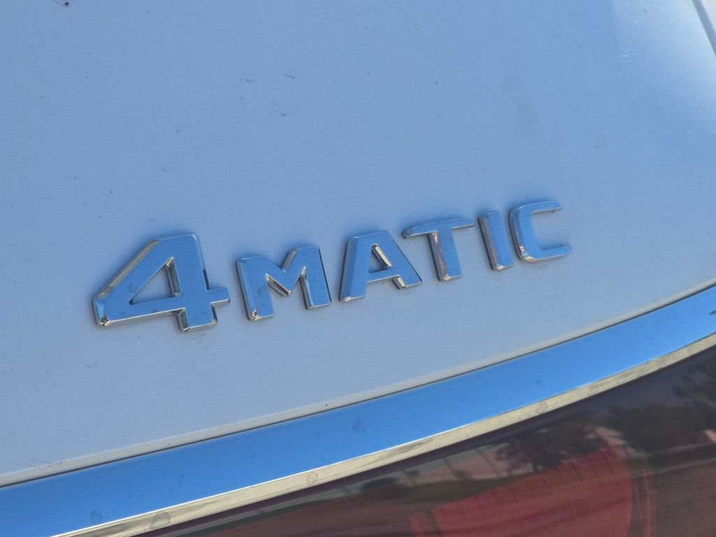 New 2026 MANUFAKTUR Moonlight White Metallic Mercedes-Benz GLS 450 image 5